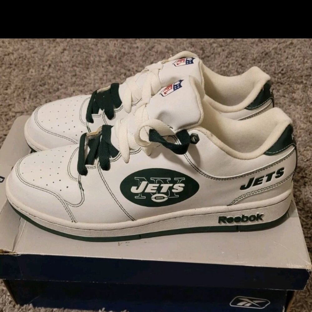 NIB 🏈 NFL Reebok New York Jets Field Pass Shoes Full Kit, Deadstock, Collectors